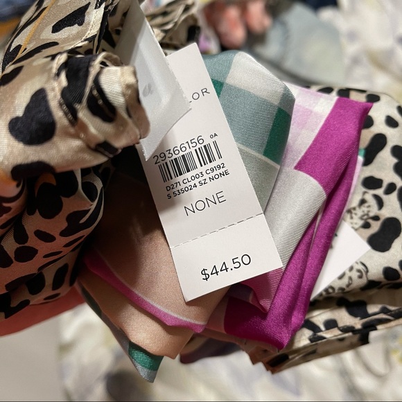 Plaid pastel Ann Taylor pure silk scarf - Picture 7 of 7